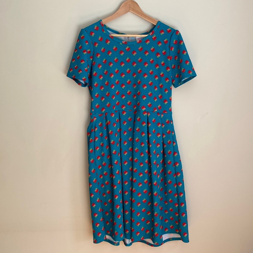 Womens Lularoe Amelia Stretch Knit Strawberry Dress with Pockets Size L